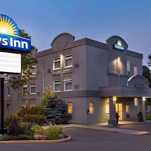 Hotel Days By Wyndham Toronto West, Mississauga
